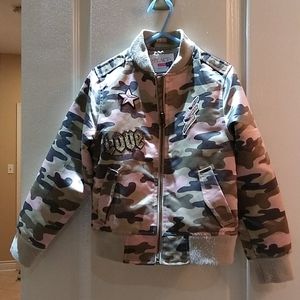 Children's Place Girls size 5/6 camouflage jacket**host pick!**